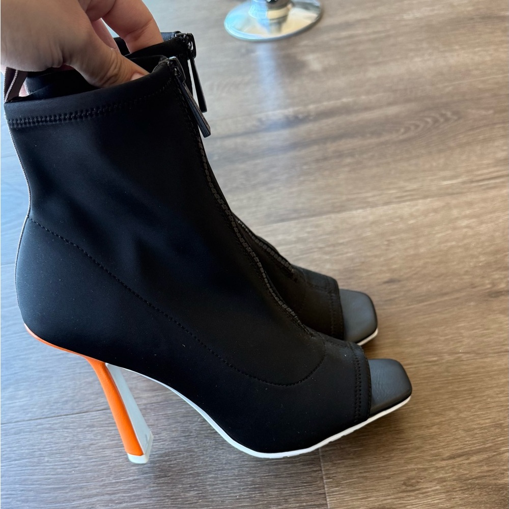 New Aldo high heels black & orange
